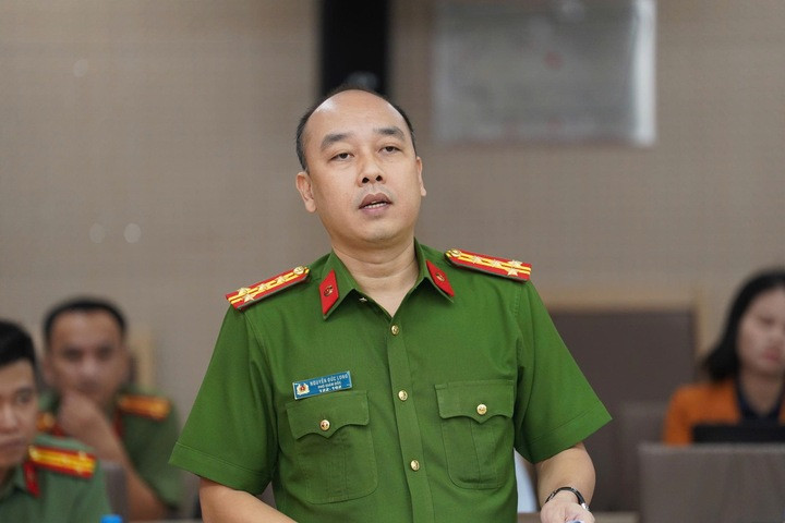 Đại tá Nguyễn Đức Long, Phó Giám đốc Công an Công an TP Hà Nội thông tin tại họp báo.