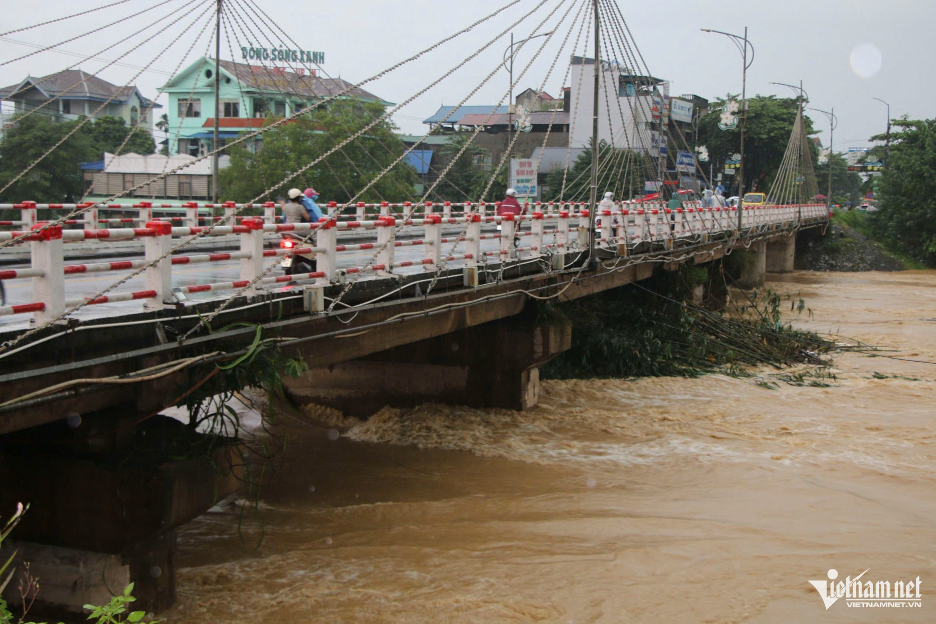 W-mưa ngập thái nguyên_19.JPG.jpg
