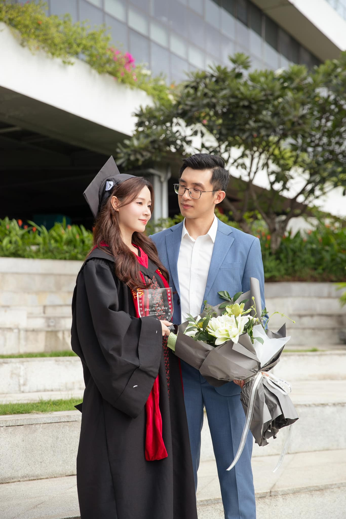 Phát sốt trước loạt hành động có 1  0   2 của chồng thiếu gia dành cho Midu