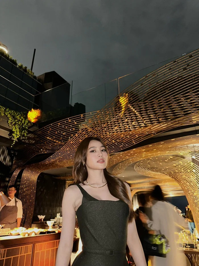 Lan Ngọc tăng cân mất kiểu soát còn lộ mỡ nách kém duyên vì đâu nên nỗi