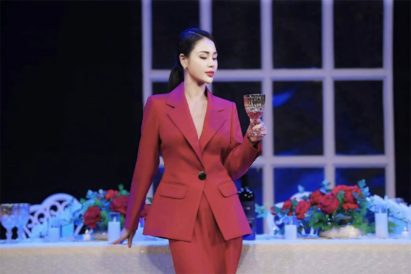 luong thu trang2.jpg