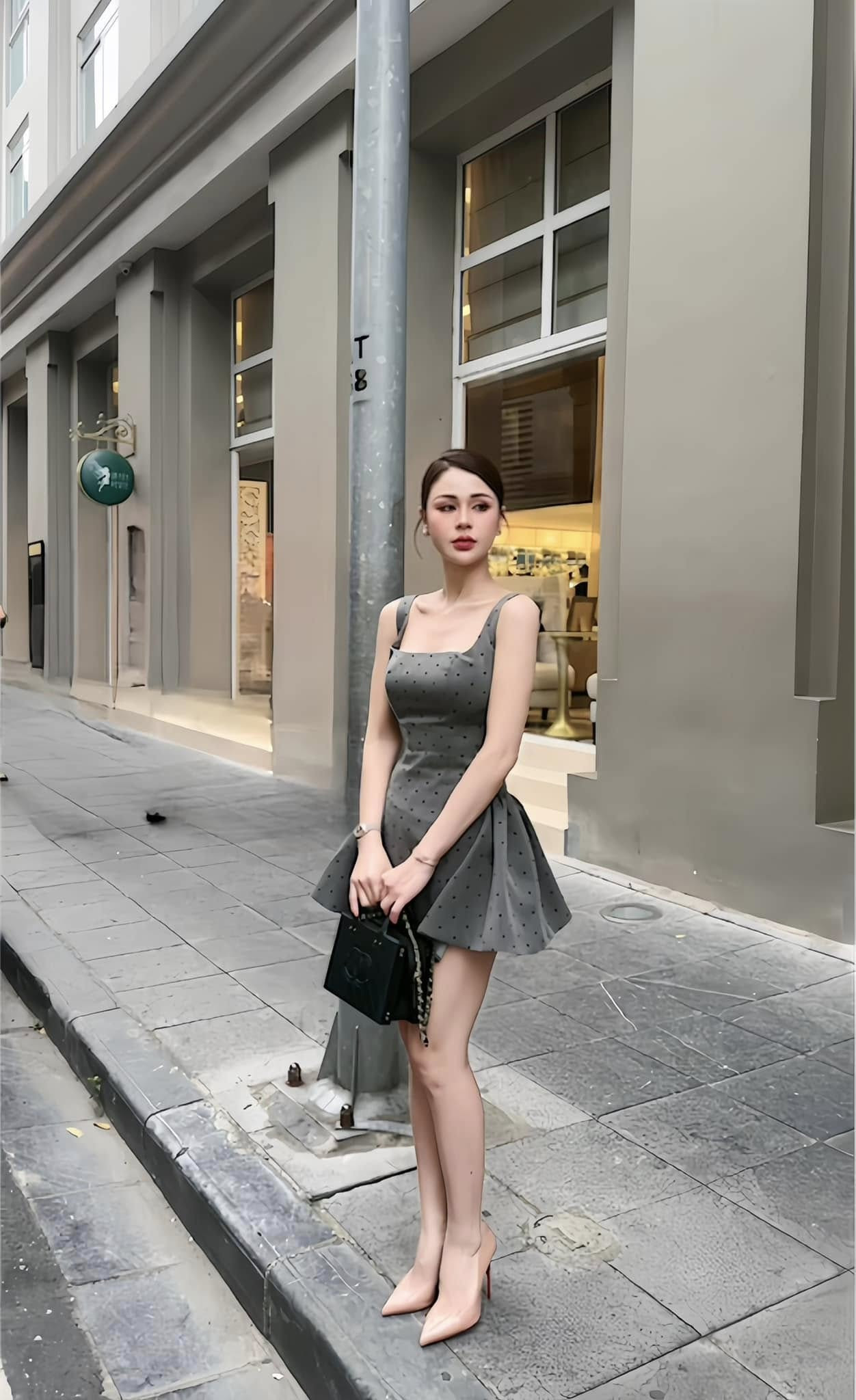 Lương Thu Trang mix đồ xuống phố ngày thu sang chảnh và nữ tính - Ảnh 4.