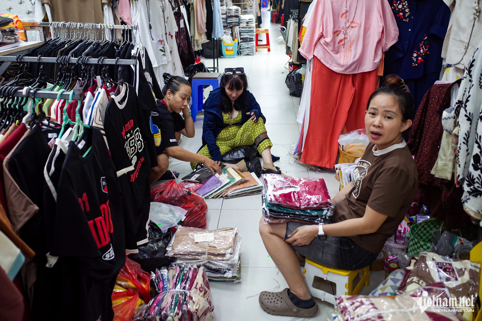 w cho tphcm nguyen hue 9 103810.jpg