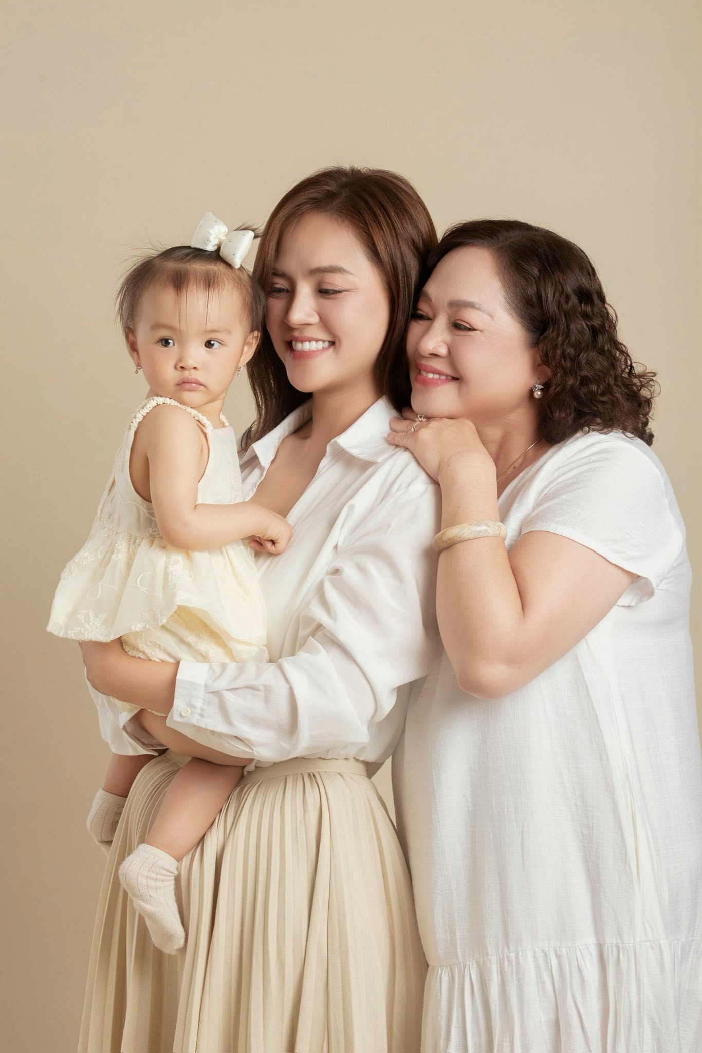 Phương Oanh và 2 mỹ nhân 'Quỳnh búp bê' giờ ra sao? - Ảnh 7.