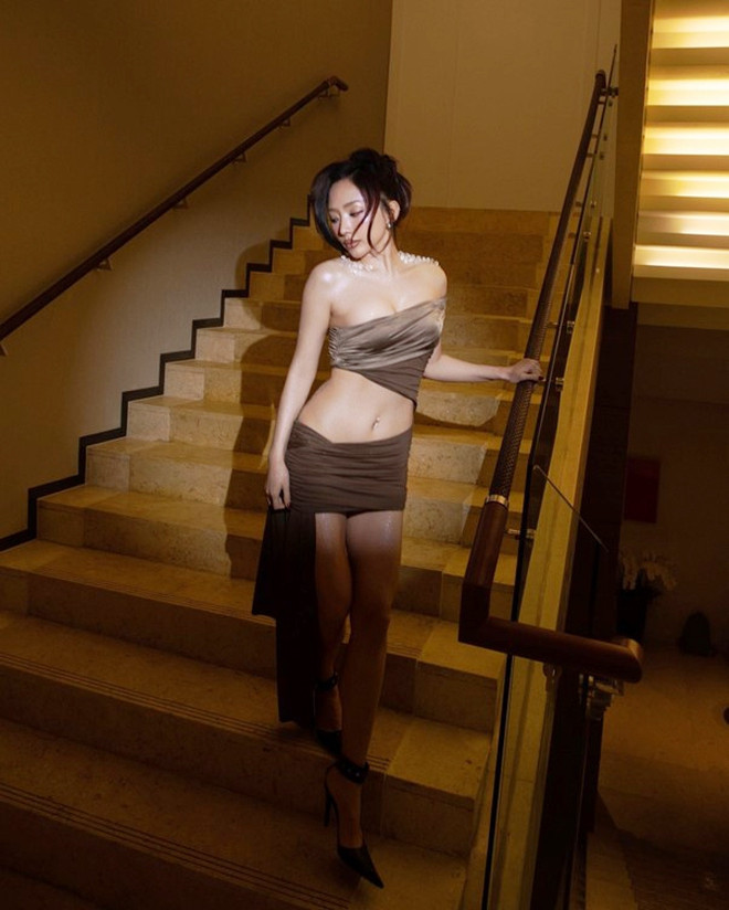 Toc Tiên phản ứng thế nào khi bị nói giống Thư Kỳ