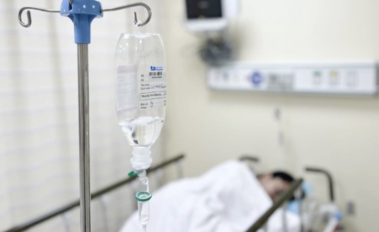 Bộ Y tế vào cuộc vụ nhiều người nhập viện nghi ngộ độc sau ăn bánh mỳ tại TP HCM - Ảnh 1.