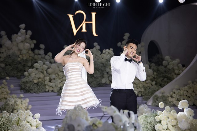 Hoa hậu Đỗ Thị Hà thay 4 bộ váy cưới xa xỉ trong đám cưới ở Hà Nội