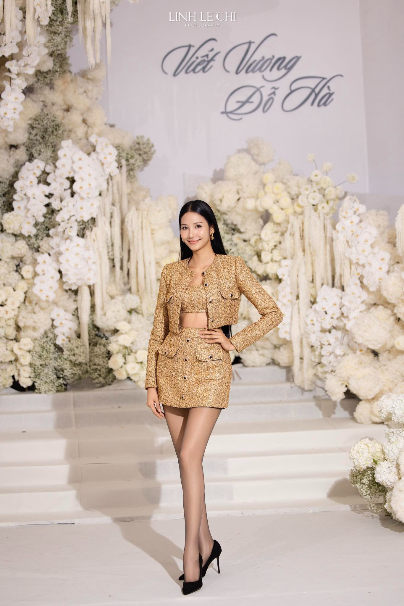 Danh tính người đẹp bắt được hoa cưới của Hoa hậu Đỗ Thị Hà