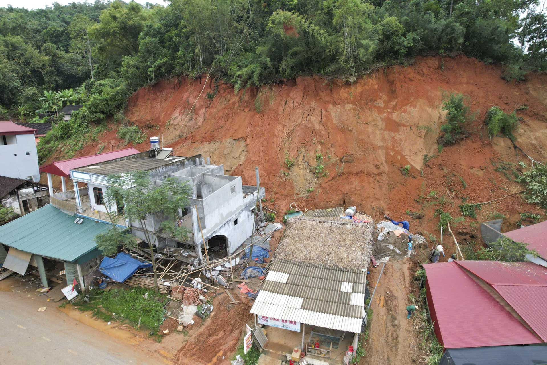 lừa đảo chiếm đoạt tài sản_8.JPG.jpg