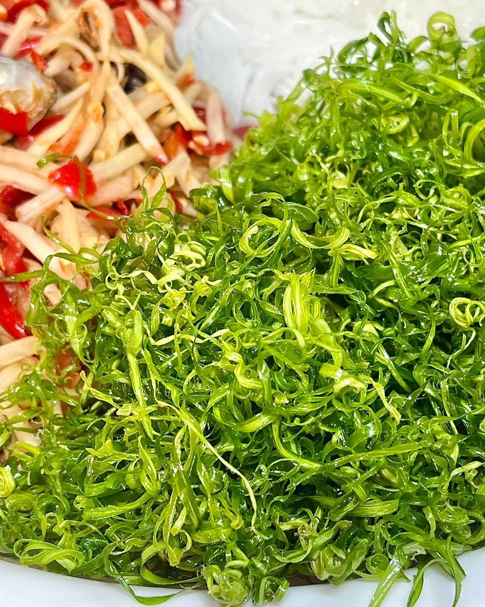 Trào lưu mukbang với lá chuối chiên giòn: Hương vị có thật sự đáng thử? - Ảnh 17.