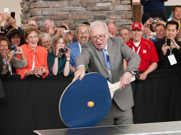 Ông Warren Buffett dùng phần lớn tài sản hiện có để làm từ thiện.