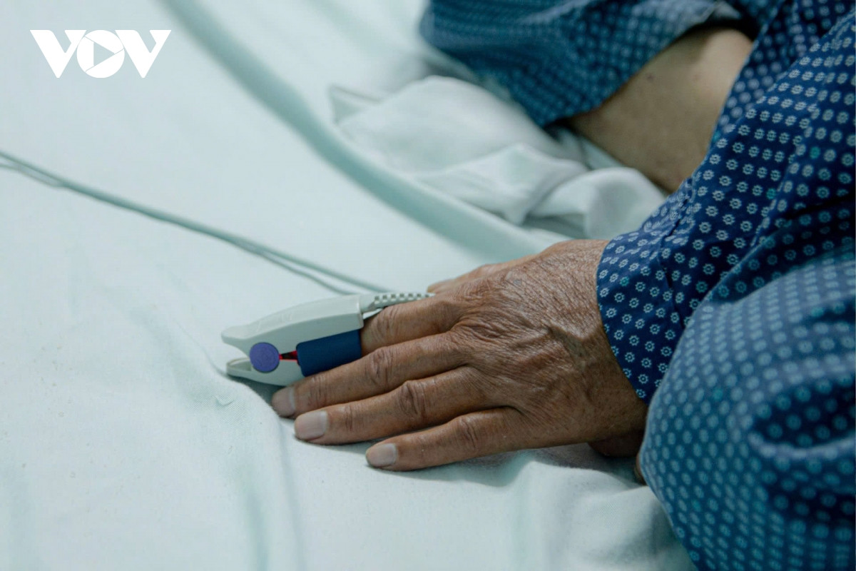 can canh khu dieu tri benh nhan cum a o ha noi, nhieu ca bi nang do nhap vien muon hinh anh 5