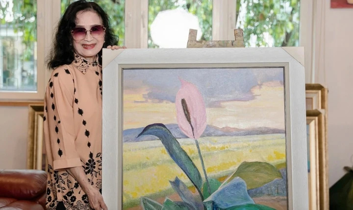 Nữ nghệ sĩ tìm thấy niềm vui ở lĩnh vực hội họa.