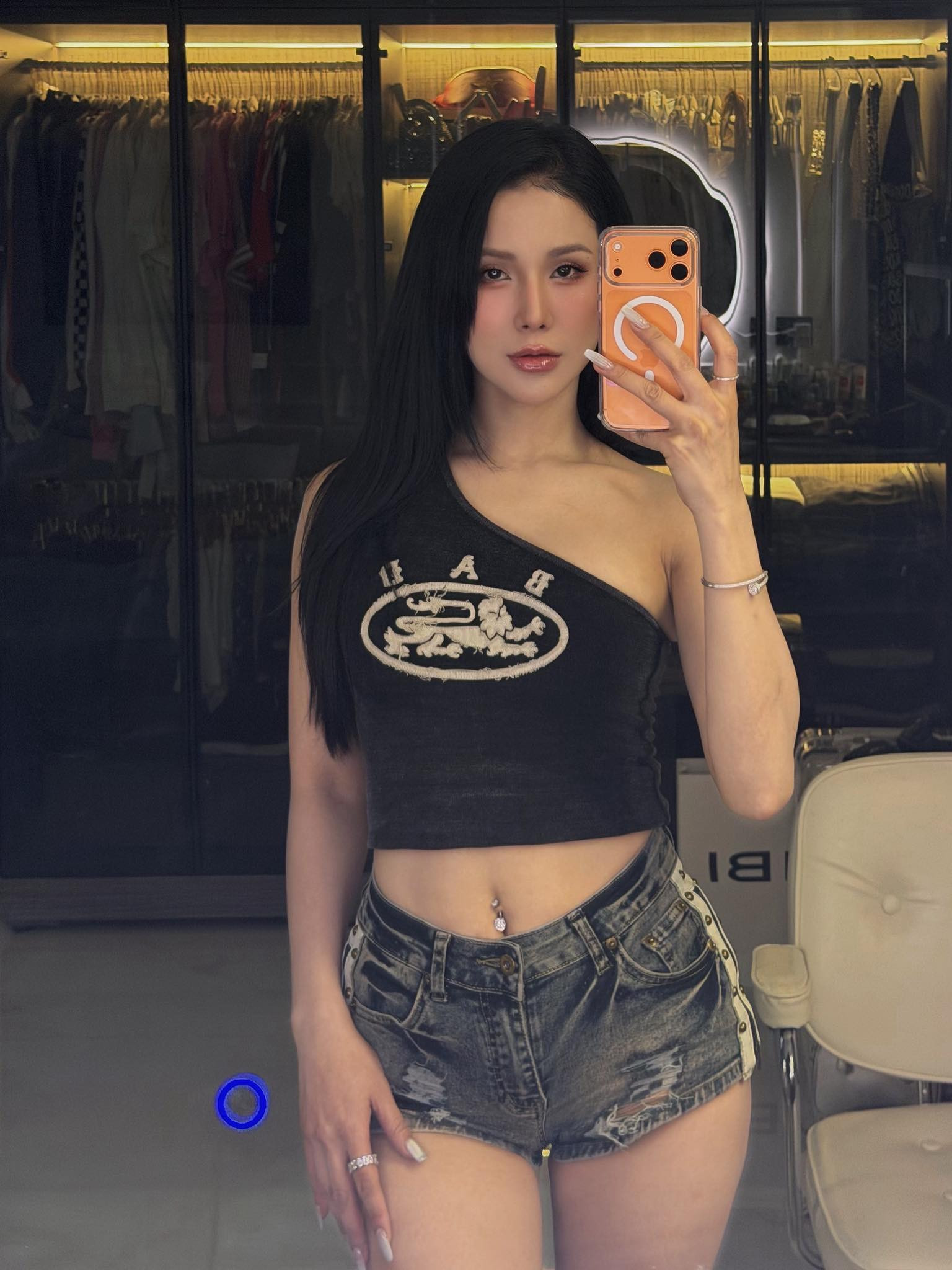 Diệp Lâm Anh đẹp hơn sau 3 năm ly hôn chồng thiếu gia - Ảnh 4.