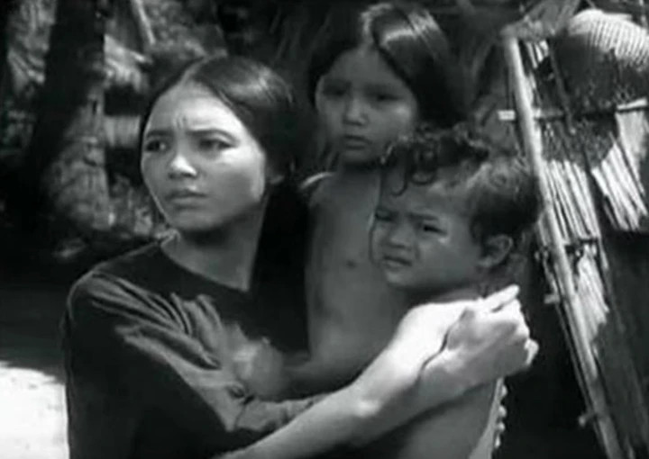 Chị Út Tịch phim 'Mẹ vắng nhà': Bỏ diễn bán cà phê, sống bình dị bên chồng NSND - 2