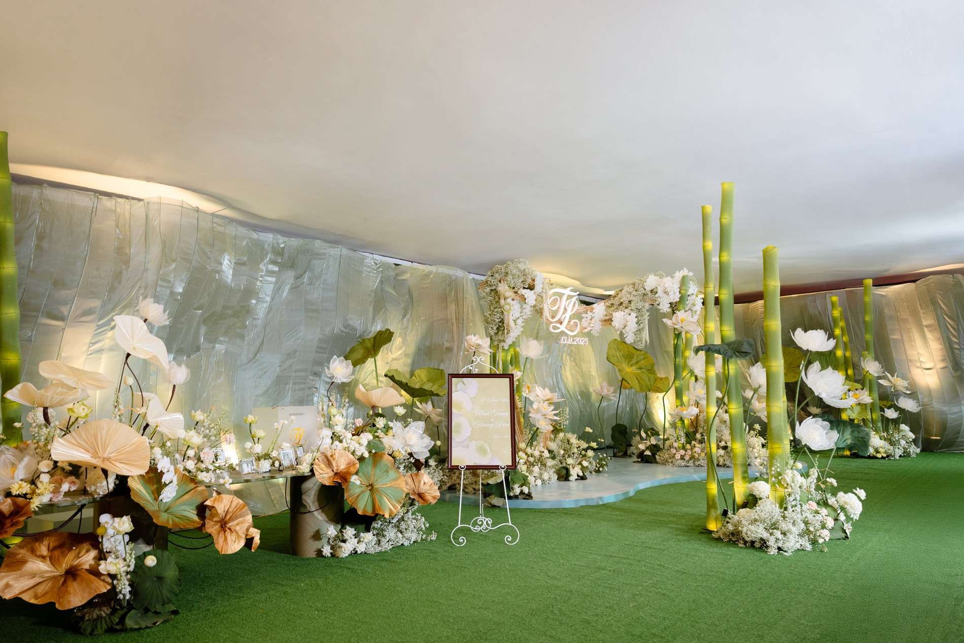 Choáng ngợp không gian tiệc cưới sang xịn của Hương Liên và chồng thiếu gia