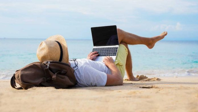 Tôi từng tin 'nghỉ hưu sớm là hạnh phúc', cho đến khi kế hoạch tan vỡ khiến tôi tỉnh ngộ - Ảnh 3.