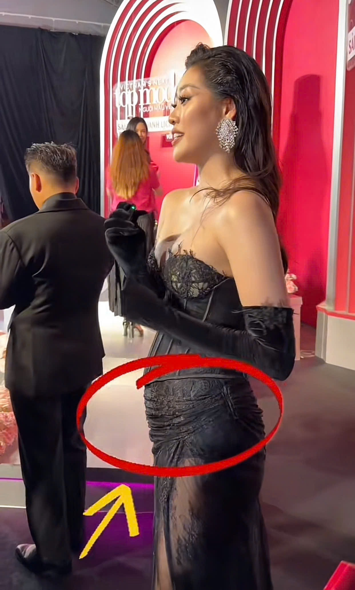 Chồng hơn 17 tuổi của Hoa hậu Khánh Vân nói gì về chuyện sinh con mà được khen hết lời