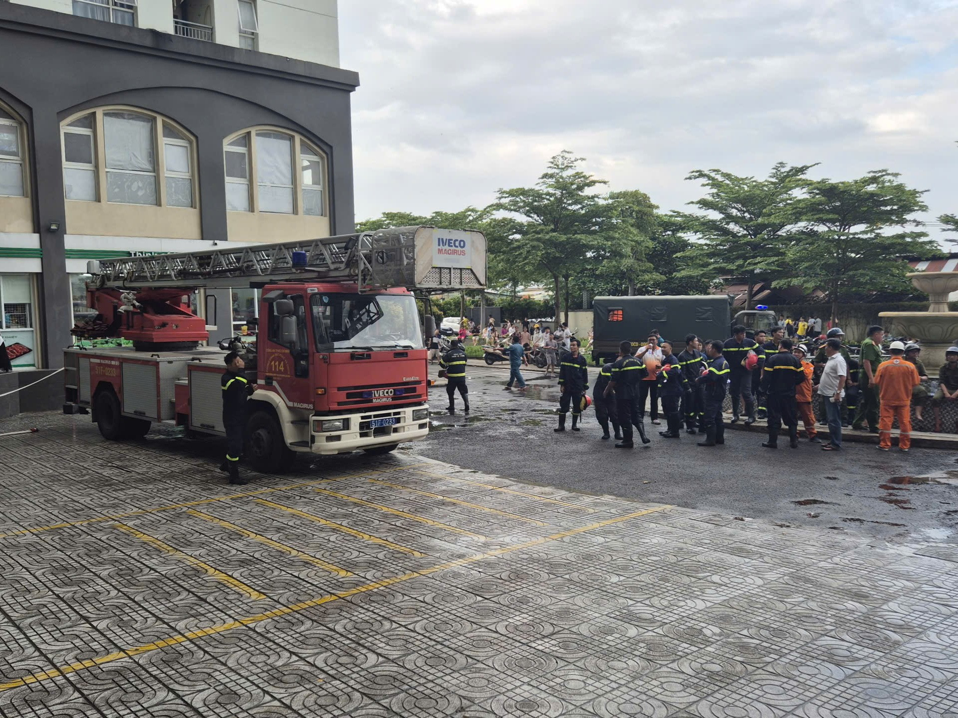 Xảy ra cháy chung cư Dream Home Palace ở TP HCM - Ảnh 2.