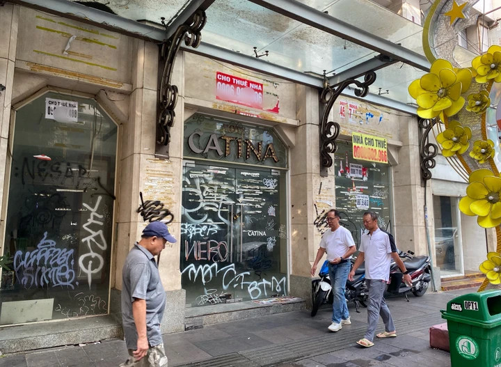 Nhiều mặt bằng tại TP.HCM vẫn ế khách suốt thời gian dài. (Ảnh: Đại Việt)