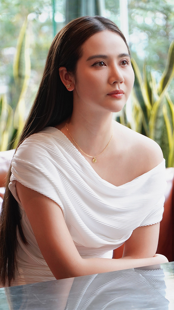 Nỗi khổ siết cân, cắt tinh bột để đẹp từng centimet của nữ chính phim 'Cách em 1 milimet' - Ảnh 2.