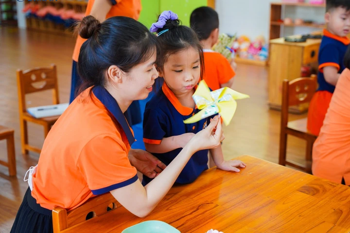 Thống kê từ tháng 8/2023 đến tháng 4/2024, cả nước có khoảng 47.000 giáo viên bỏ nghề, nhiều nhất là giáo viên mầm non (Ảnh minh hoạ)