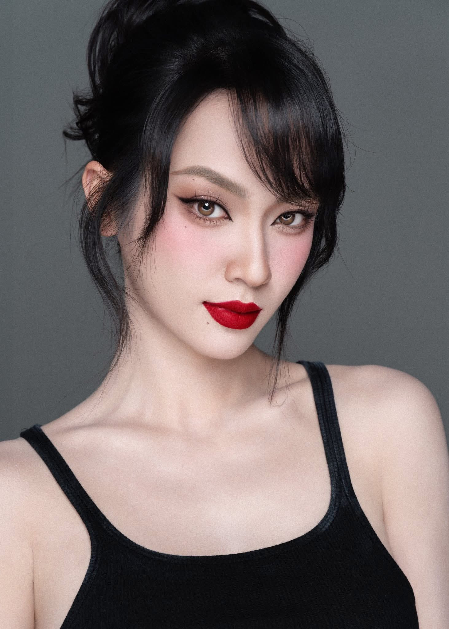 Vũ Thúy Quỳnh phản ứng gay gắt khi bị dọa bóc phốt đời tư sau khi yêu chồng cũ Diệp Lâm Anh