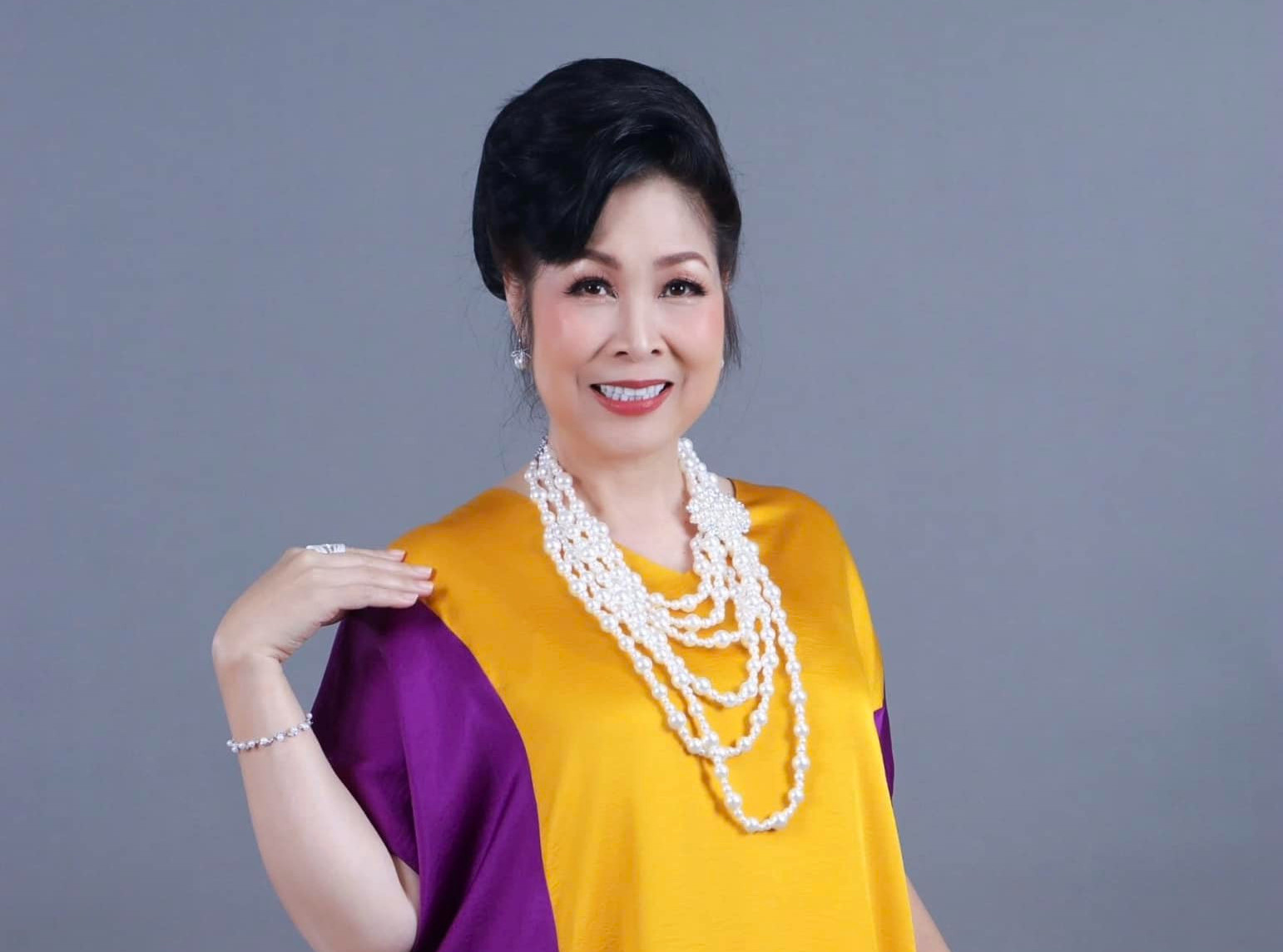 NSND Hồng Vân và Lê Tuấn Anh: Hạnh phúc bên tổ ấm tuổi U60 - Ảnh 1.