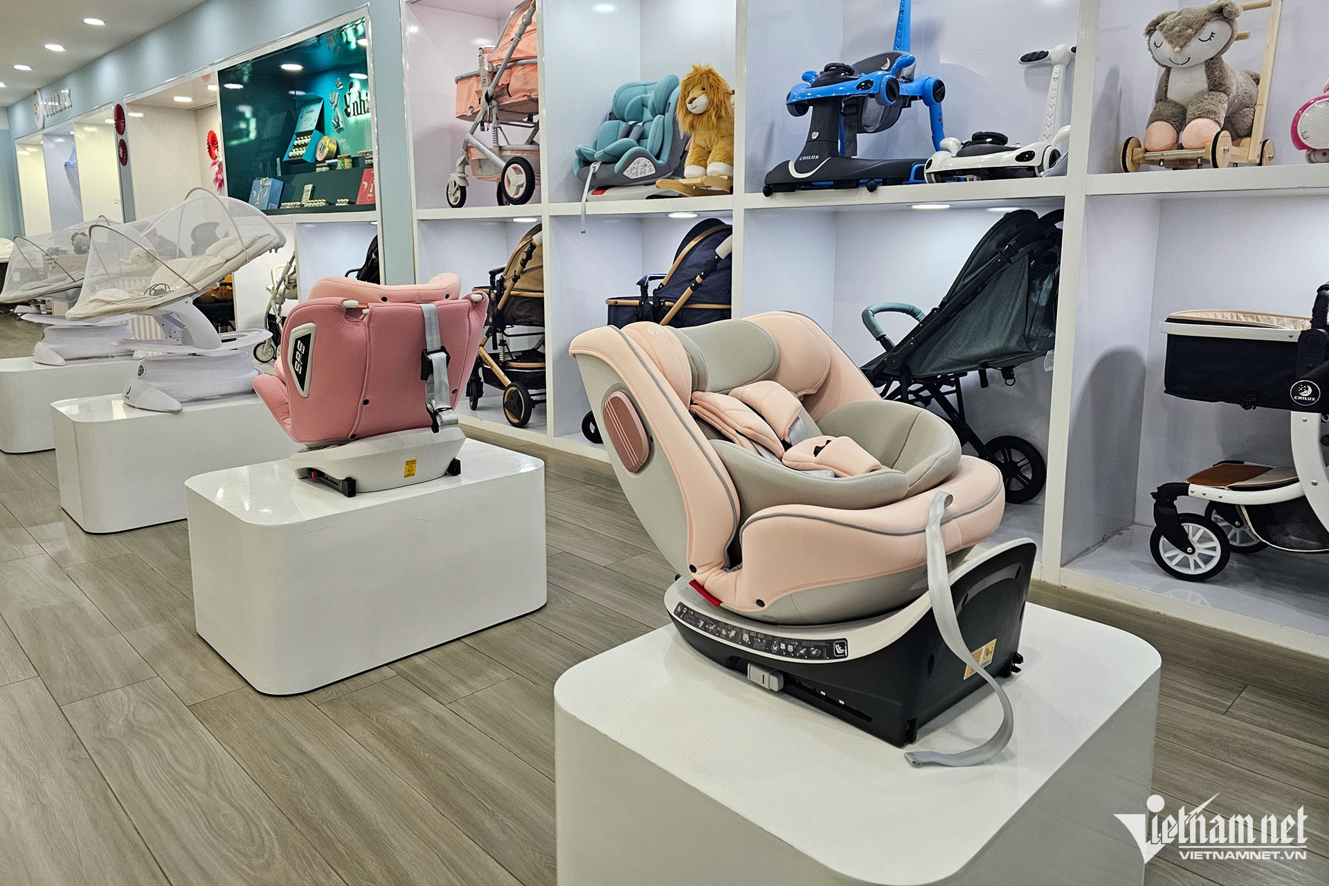 W-ghe an toan cho tre em (2).jpg