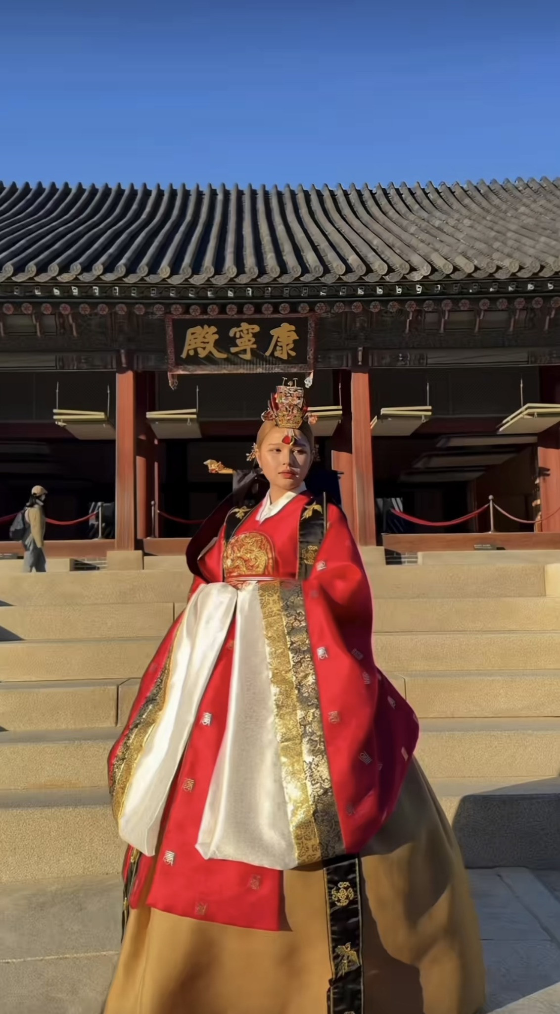 Loạt ảnh chụp bằng cam thường của Xoài Non ở Hàn Quốc