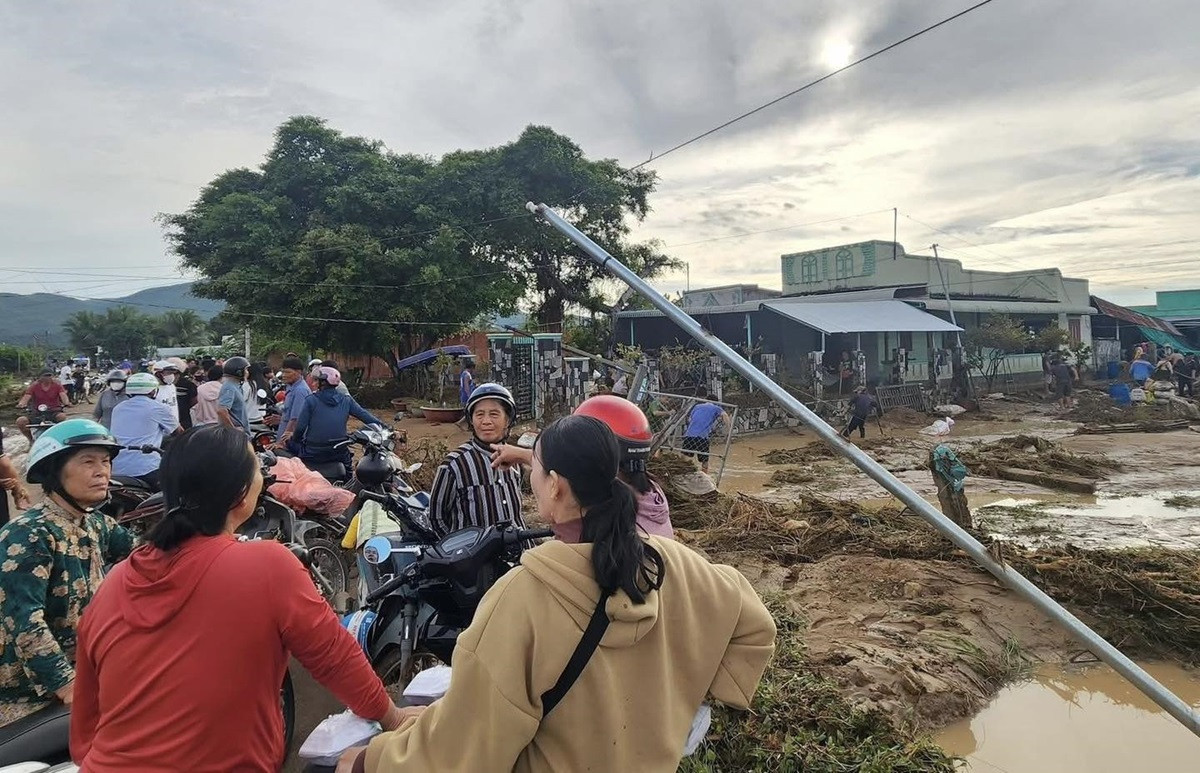 Hiện trường tan hoang sau vụ vỡ hồ chứa nước ở lâm đồng 2. minh thiện.jpg