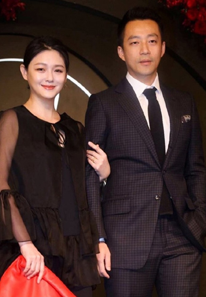 Vợ mới Uông Tiểu Phi mang thai cư dân mạng lo lắng cho hai con của Từ Hy Viên