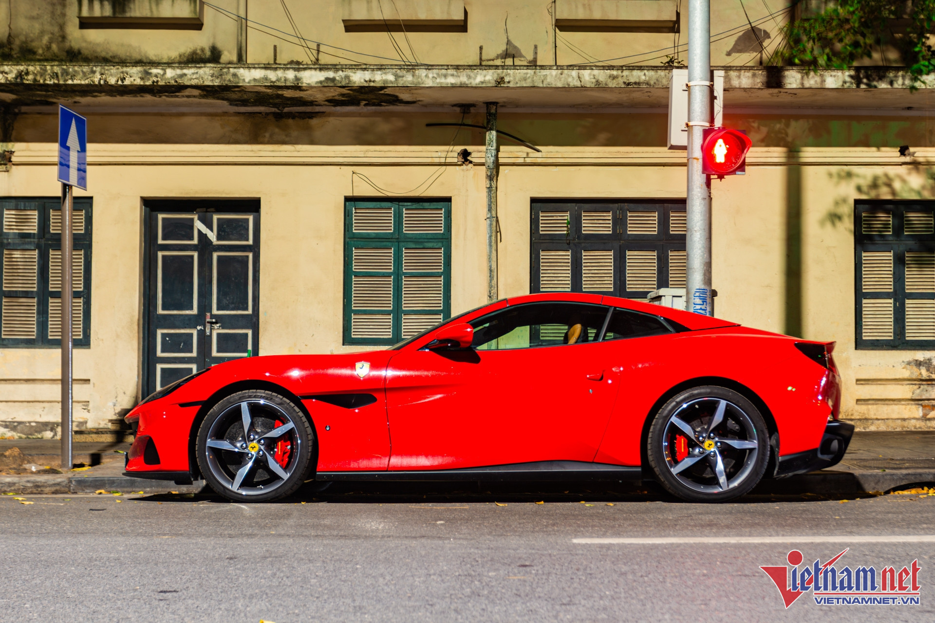 W-ferrari portofino 5.JPG.jpg