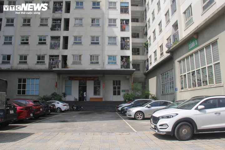 Nhiều người phải dọn ra khỏi nhà vì mua lại NƠXH tại Ecohome từ chủ thuê - mua F1. (Ảnh: Phạm Duy)