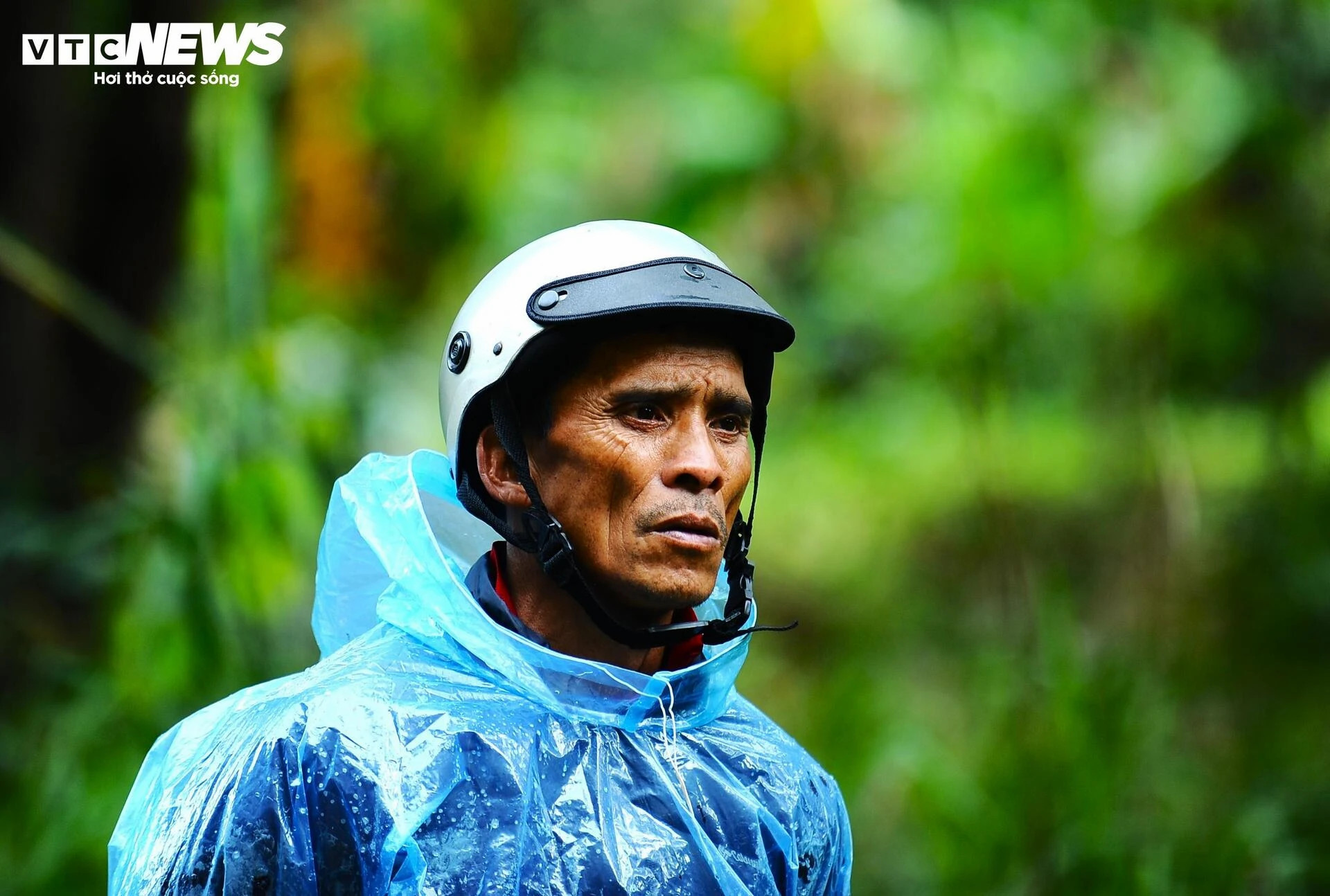 Cận cảnh hiện trường sạt lở kinh hoàng trên đèo Mimosa ở Lâm Đồng - 8