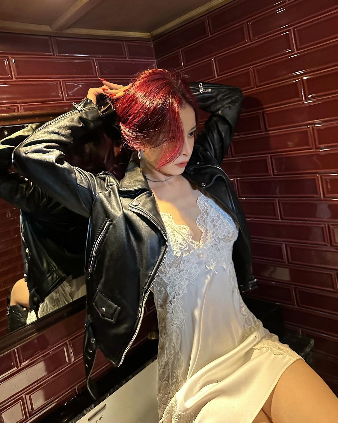 'Cặp chị em' Vbiz Văn Mai Hương - Chi Pu có chiêu siết cân giữ dáng đáng tham khảo ra sao? - Ảnh 8.