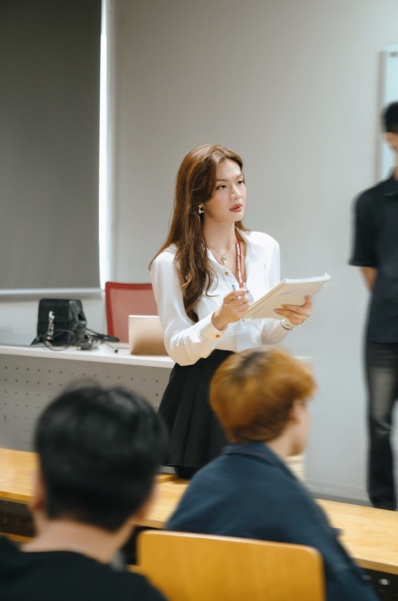 Luna Đào trở thành giảng viên thỏa ước mơ làm cô giáo