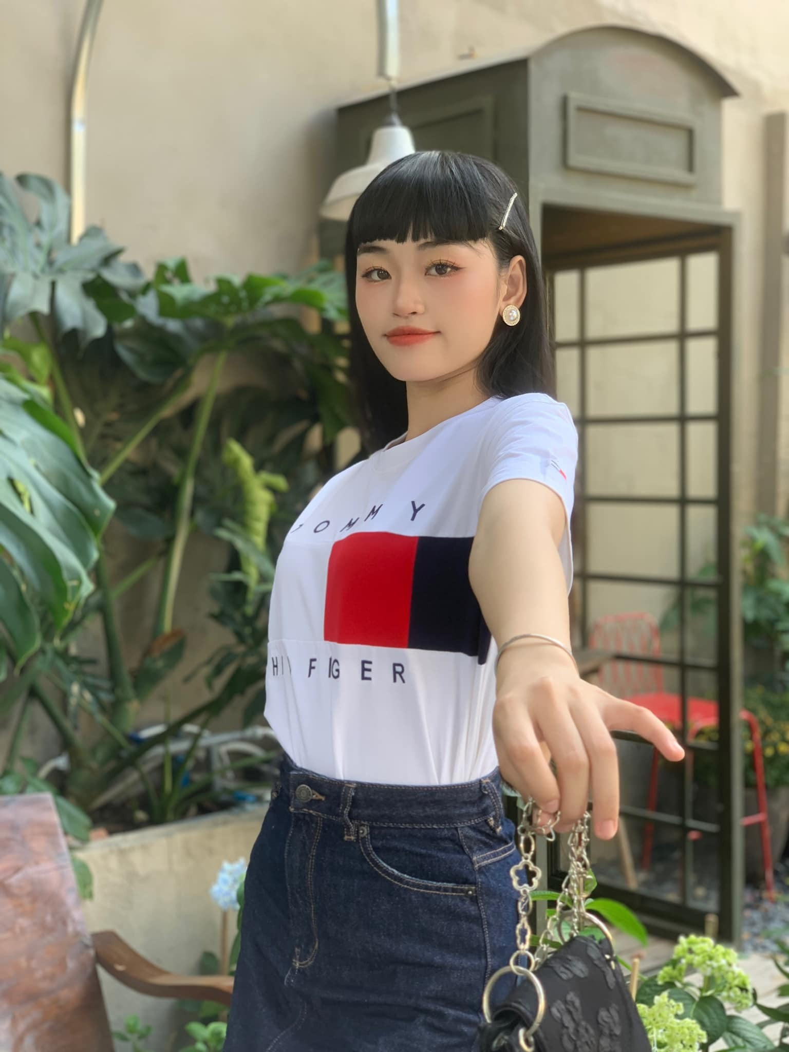 Nhan sắc Hoa hậu Yến Nhi qua cam thường gây sốt