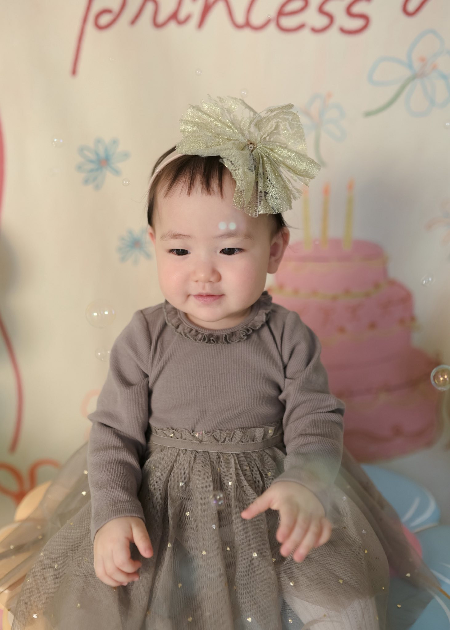 Con gái tròn một tuổi của Á hậu Tú Anh - Ảnh 3.