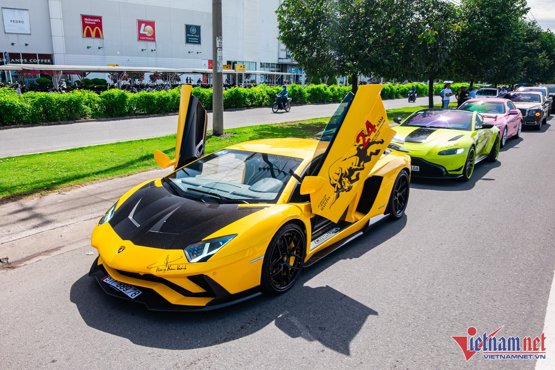 w hkk sieu xe 4jpg 894.jpg