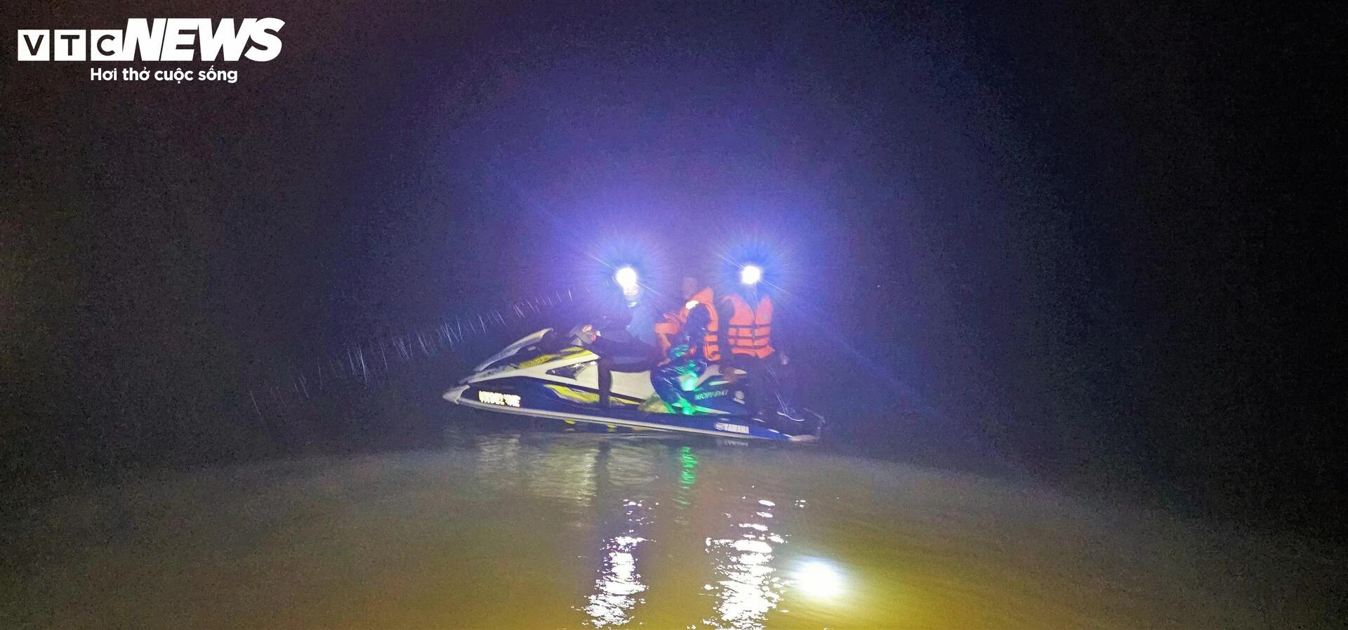 72 giờ sinh tử ở Hòa Thịnh: Những chuyện ám ảnh nơi rốn lũ - 5