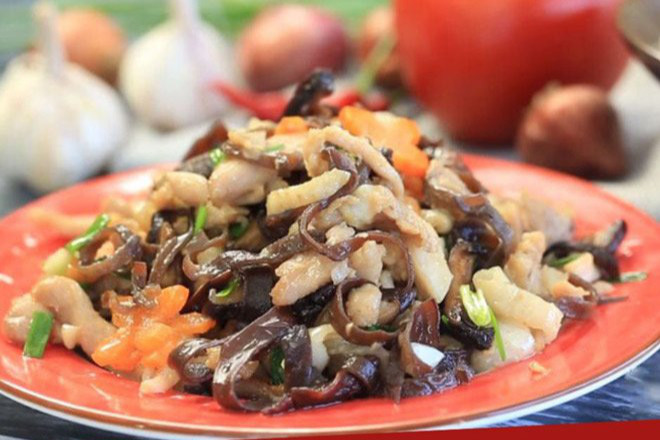 Muốn bổ máu tự nhiên? 4 món ăn dễ làm hỗ trợ hiệu quả cho sức khỏe - Ảnh 2.