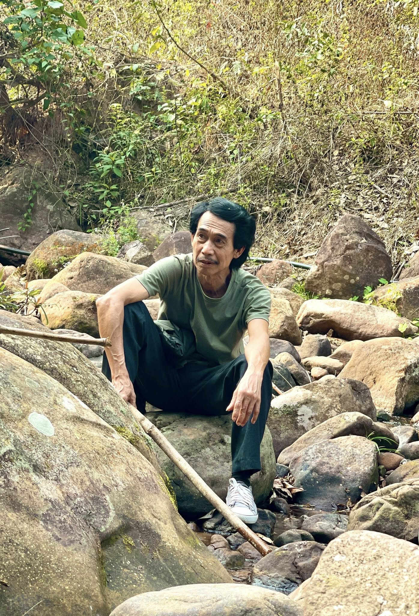 Cuộc sống nghỉ hưu của NSƯT Phú Đôn bên vợ trẻ kém 25 tuổi - Ảnh 4.