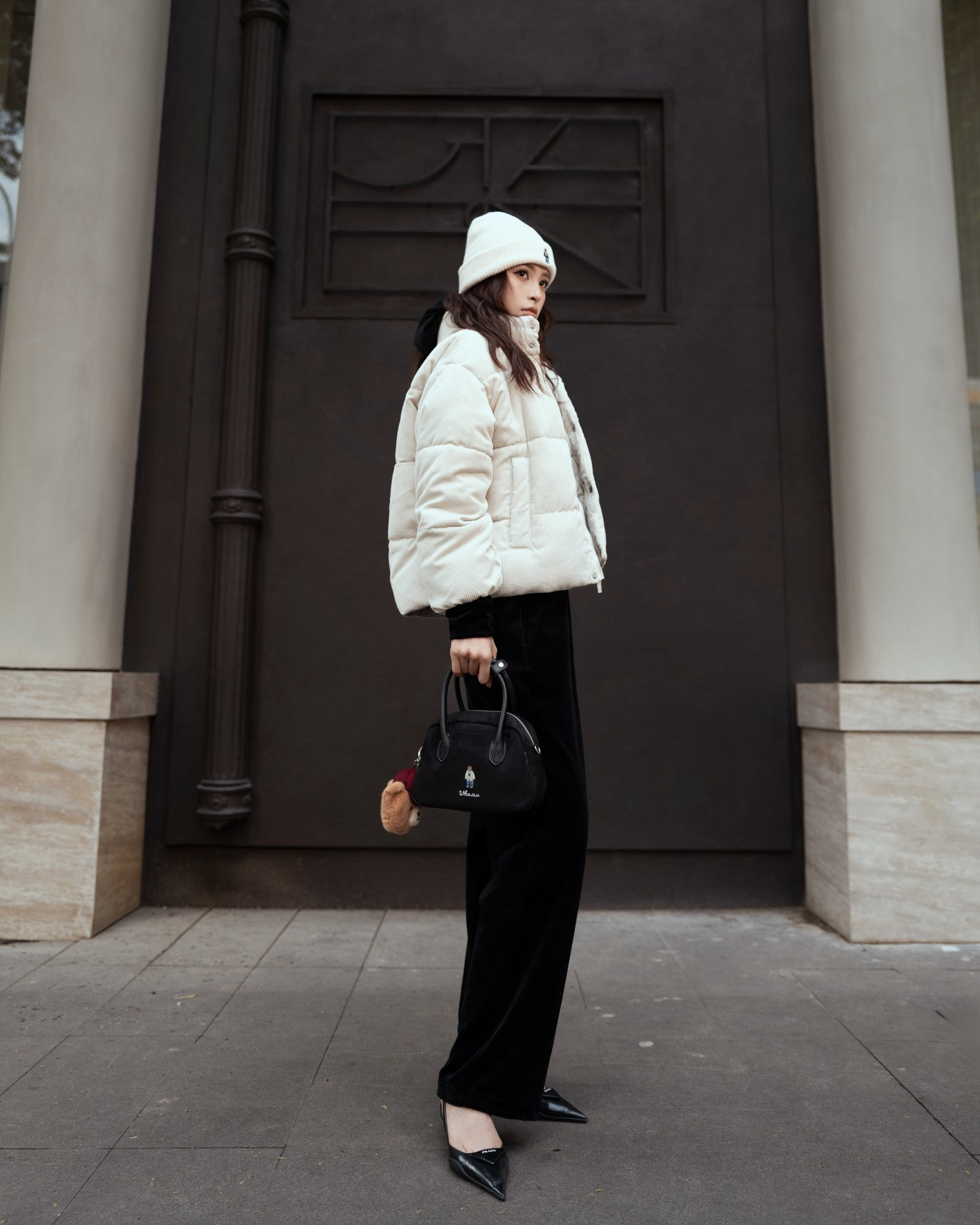 Trần Tiểu Vy hóa ' cô bé mùa đông ' gây sốt trong làng thời trang việt nam - Ảnh 3.