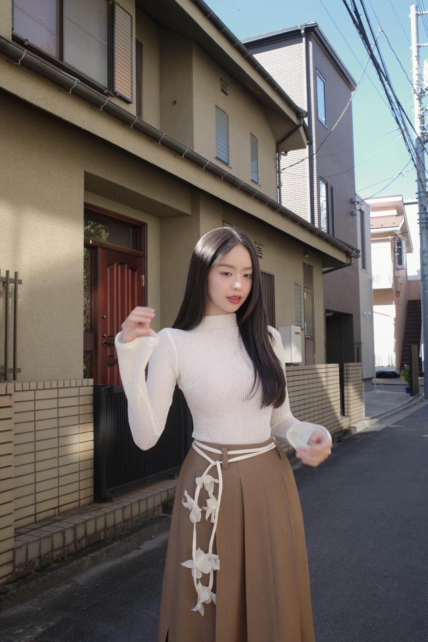 Hoa hậu thanh thủy tỏa sáng trên đường phố Nhật Bản với bí quyết làm đẹp đặc biệt - Ảnh 7.