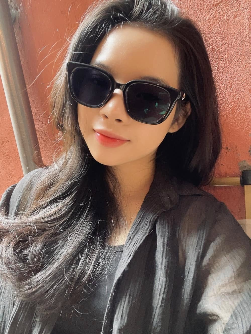 Con gái Thanh Thanh Hiền 21 tuổi có nhan sắc nữ tính - Ảnh 8.