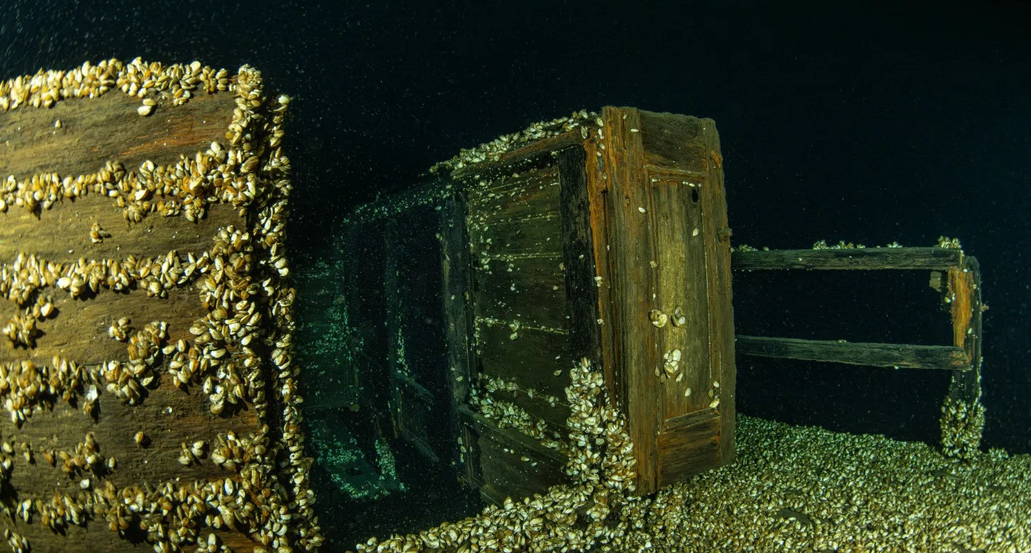 Phát hiện xác tàu cổ bí ẩn gây chấn động - Ảnh 2.