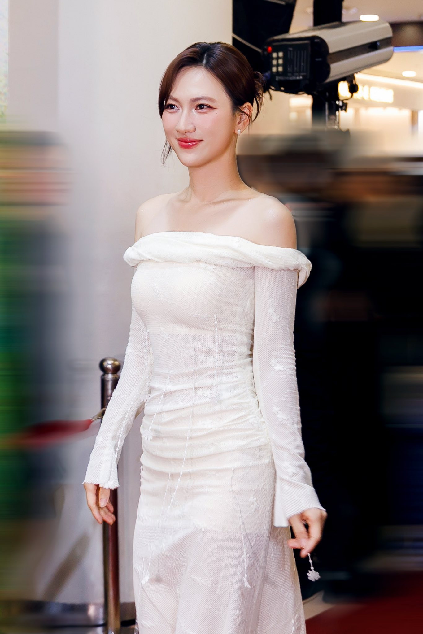 Phương Anh Đào giành giải Nữ chính xuất sắc tại Liên hoan phim Việt Nam 2025 - Ảnh 2.