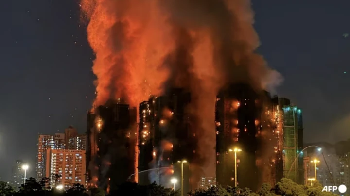 Ông Lo Hiu-fung, thành viên Hội đồng quận Taipo phát biểu với đài truyền hình địa phương TVB rằng hầu hết cư dân mắc kẹt trong vụ cháy được cho là người cao tuổi. (Ảnh: Getty)