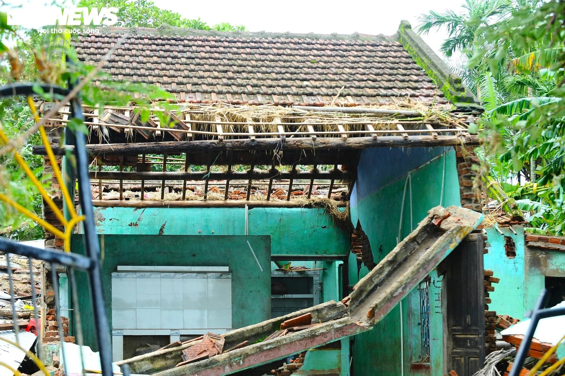 ‘Lũ rút, tài sản của gia đình tôi còn… cái nền nhà’ - 3